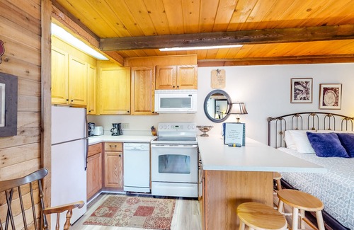 Elkhorn Apartamento | w condominio conveniente / Sun Valley piscina y el jacuzzi Resort, a pie de Sun Valley Lake!