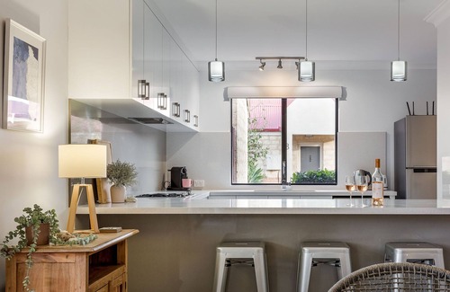 Dunsborough Villa | CONVENIENTLY LOCATED 250M (APPROX) TO THE EXQUISITE SHORES OF GEOGRAPHE BAY