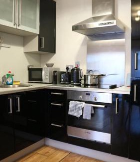 Sutton Cross Apartamento | Conveniently Located, 2 Bedroom Modern Apartment