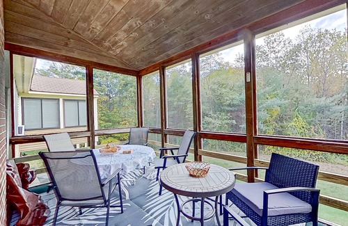 Village at Kearsarge Casa | Conveniently located townhouse with screened porch, pool, & washer/dryer