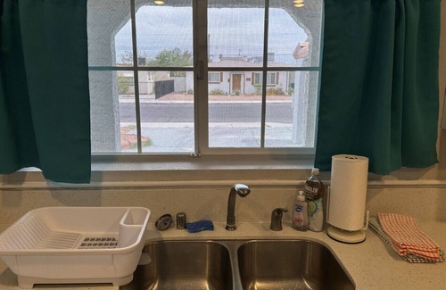 Beverly Green Casa | Convention/Airport Close 5beds 1 story Pets Pay