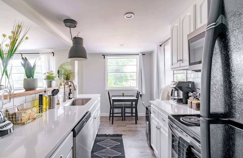 Victorian Village Apartamento | Convention - Private Parking - Short North - Pets