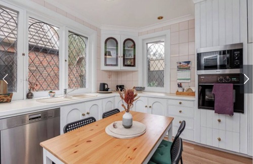 Hawthorn Casa | Conventional home to enjoy UnleyPark Lifestyle