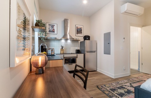Buena Vista Apartamento | Conway D104 by AvantStay | Modern Downtown Studio, Minutes to Broadway