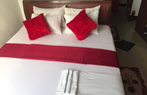 Dar es Salaam Hotel | Conway Hotel
