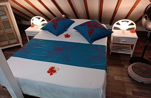 Otumai Casa | Cook's Bay Lodges - Fare Nui - Incredible view