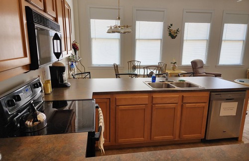 Lorain Apartamento | Cool 2-bedroom apartment with AC in Lorain