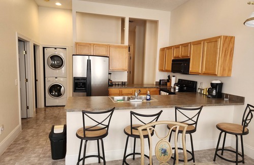 Lorain Apartamento | Cool 2-bedroom apartment with AC in Lorain