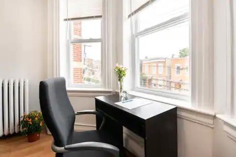 West New York Apartamento | Cool 3 BR for U Near Manhattan View, 15 Min to NYC