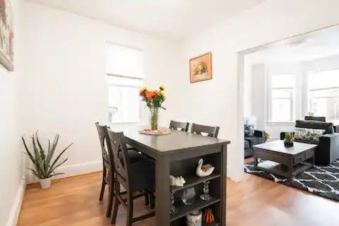 West New York Apartamento | Cool 3 BR for U Near Manhattan View, 15 Min to NYC