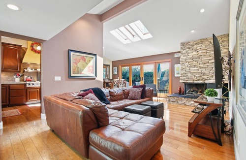 Laguna Niguel Casa | ¡Hogar fresco y sofisticado de un solo nivel! Con piscina!