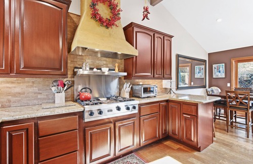 Laguna Niguel Casa | ¡Hogar fresco y sofisticado de un solo nivel! Con piscina!