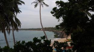 Akurala Hotel | Cool Beach Hotel