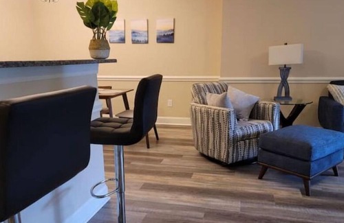 Spring Lake Condominio | Cool Condo in Quiet Community > Pool; Golf; Fish