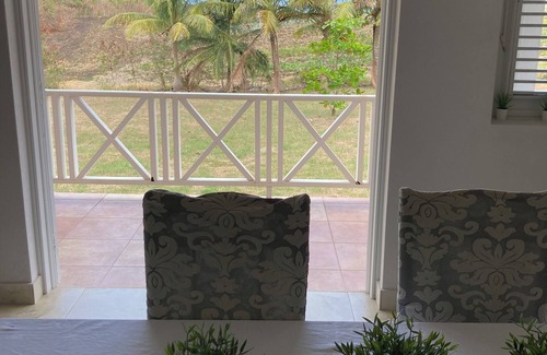 West Coast Apartamento | Cool, fresh and clean 2 bed apt