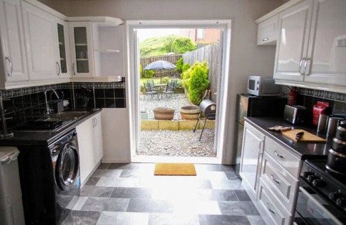 South Shields Casa | Cool Happens Here, Book Your Spot