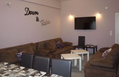 Sud Apartamento | desván fresco, 140 metros cuadrados, cerca de Düsseldorf / Feria / Aeropuerto / Estadio
