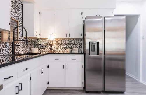East Congress Casa | Cool@Pool,Eats&Shop@SoCO