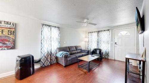 Dupont Apartamento | Cool Stay Near Rapids Stadium Ideal for Sports Fans