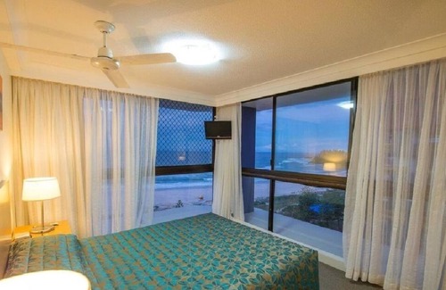 Coolangatta Complejo | COOLANGATTA BEAUTIFUL ABSOLUTE BEACH FRONT APART AVAILABLE 5TH - 12TH JAN 2024
