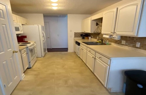 Pooler Casa | Cooler in Pooler on Outskirts of Historic Savannah
