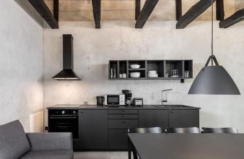 Weissensee Apartamento | COOLEST Apartment in Berlin, easy Check-in, close to center, Black & White Maisonette #6