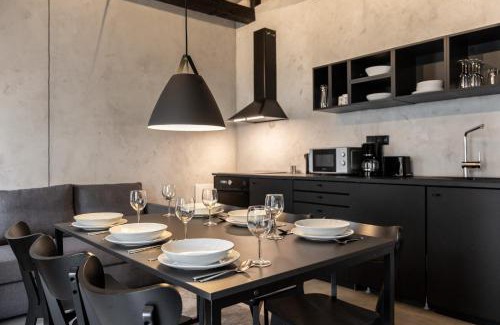 Weissensee Apartamento | COOLEST Apartment in Berlin, easy Check-in, close to center, Black & White Maisonette #6