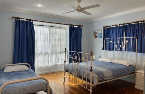 Rainbow Beach Casa | Cooloola Cottage Rainbow Beach