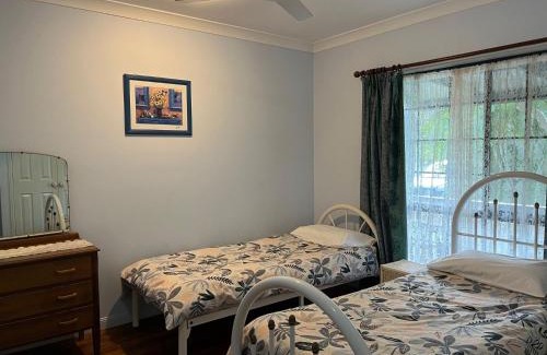 Rainbow Beach Casa | Cooloola Cottage Rainbow Beach