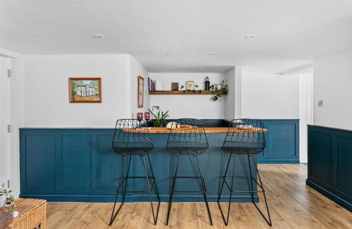 Teignmouth Apartamento | Coombe Bank - Seaboard spirit, contemporary chic with parking close to beach