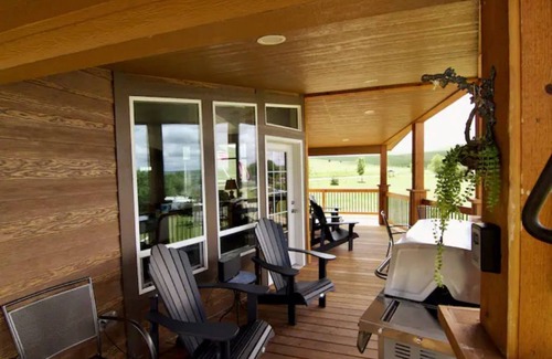 Roberts Casa | Cooney Reservoir Getaway