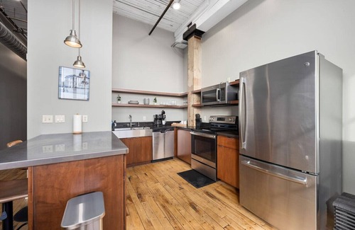 Peoria Apartamento | Cooperage 214 | Mid-century 1BD Loft | Peoria