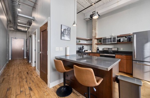 Peoria Apartamento | Cooperage 214 | Mid-century 1BD Loft | Peoria