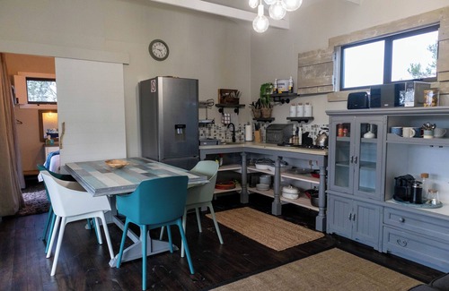Kouga Cabina | Coopers Highlands