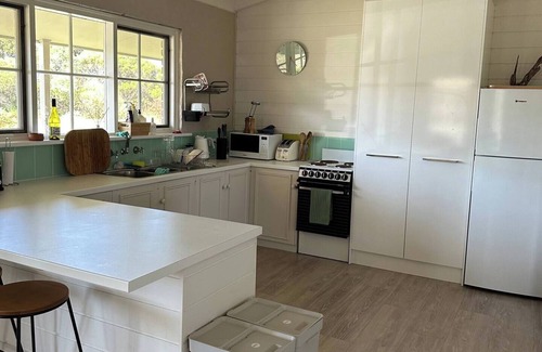 Nangkita Casa | COOROONG | FLEURIEU | HINDMARSH ISLAND - Secluded oasis