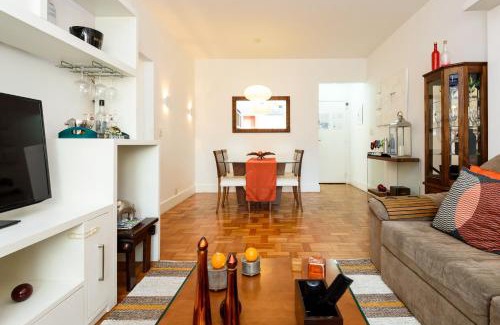 Leme Apartamento | Copacabana Beach Amazing Lux 2 Bedroom Apartment