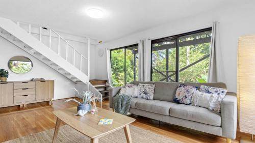 Copacabana Casa | Copacabana Tranquil Escape Views, Pet Friendly On Request Accom Holidays