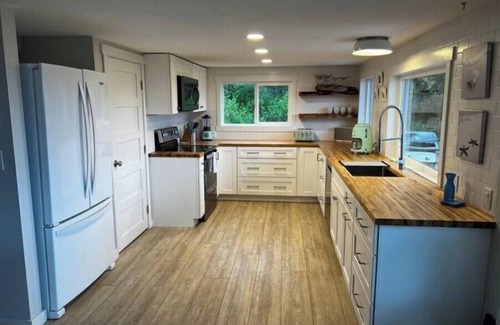 Copalis Beach Casa | Copalis Rocks beach. Razor Clamming!