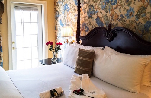 Ivoryton Hotel | Copper Beech Inn