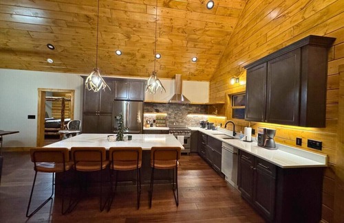 Gnaw Bone Cabina | Copper Cliff Cabin in Brown County