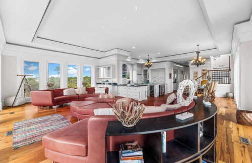 Indian Pass Casa | Copper Cove: Unique Beachfront Home with Hot Tub and Huge Kitchen. Sleeps 16!