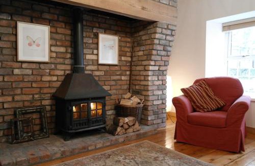 Portrush Casa | Copperpot Cottage 5 mins to the beach! Autumn and Xmas stays booking now