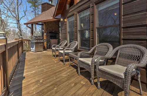 Blue Ridge Casa | Coppertree Getaway by Escape to Blue Ridge