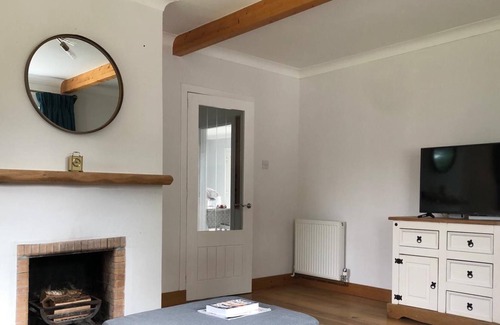 Balvicar Casa | Coquet Lodge, - a rural that sleeps 8 guests in 4 bedrooms