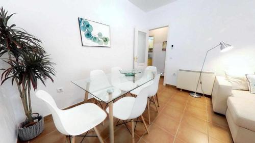 Zahara de los Atunes Apartamento | Coqueto y práctico apartamento en pueblo de Zahara