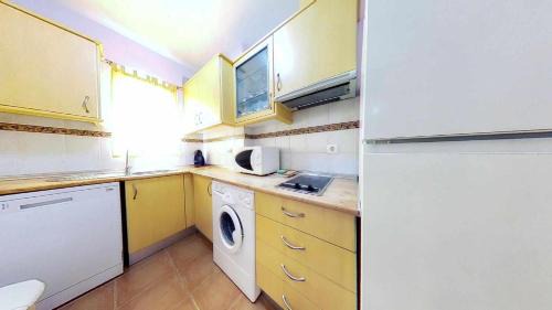 Zahara de los Atunes Apartamento | Coqueto y práctico apartamento en pueblo de Zahara