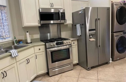 Madisonville Apartamento | Coquille's Nest/Comfy Apartment