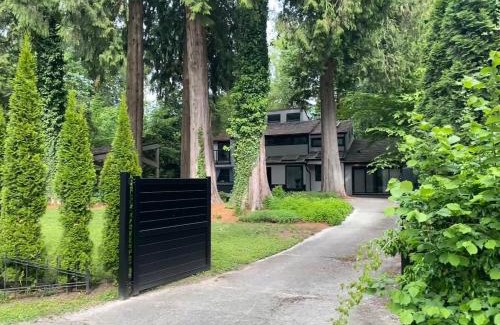 Maple Ridge Casa | Cora Rivergarden Retreat