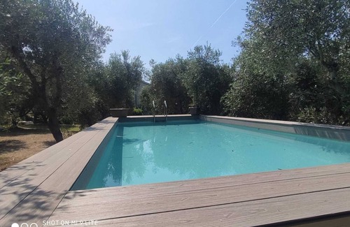Pian di Rocca Apartamento | Coral apartment in a private villa