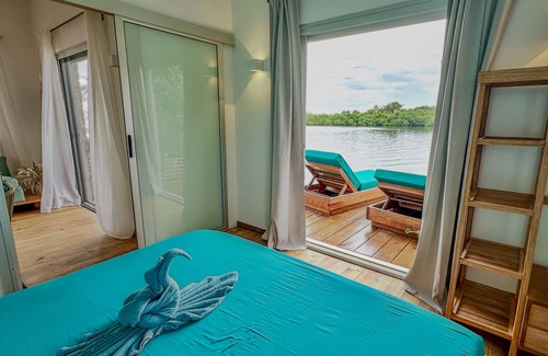 Isla Solarte Complejo | Coral Bay Bungalows